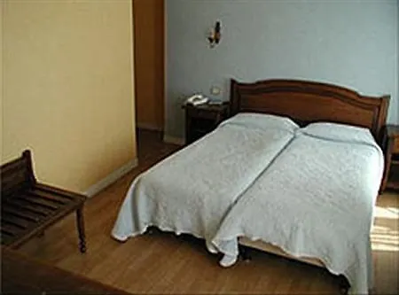 Hotel Bristol Republique París