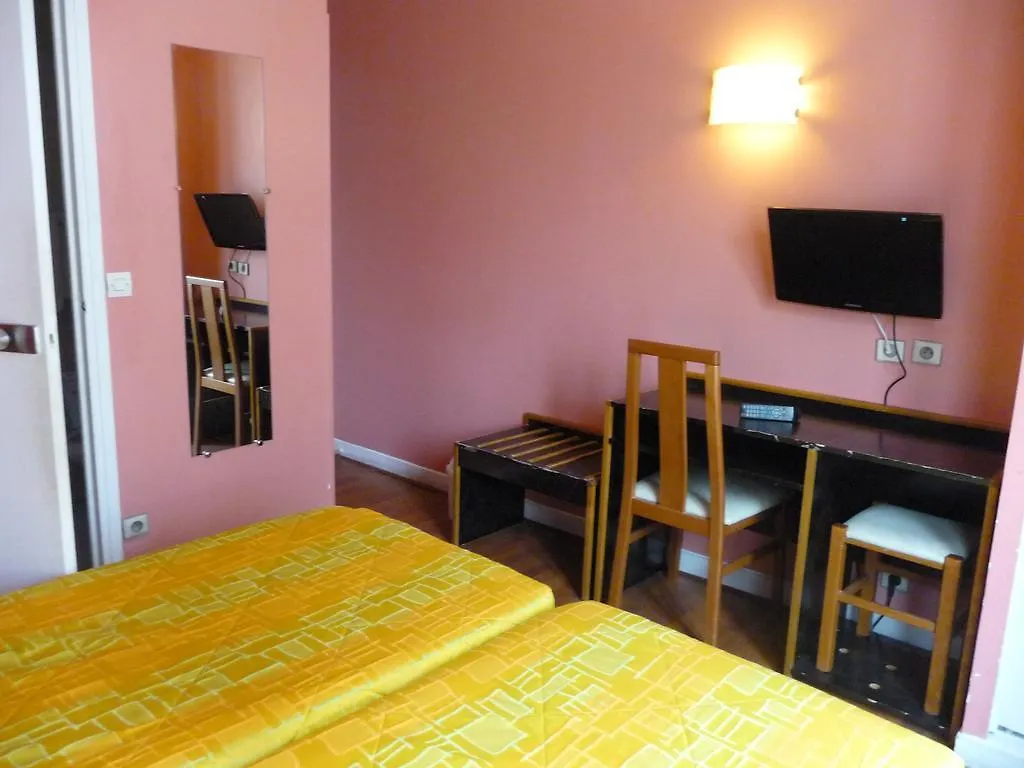 Hotel Bristol Republique Paříž