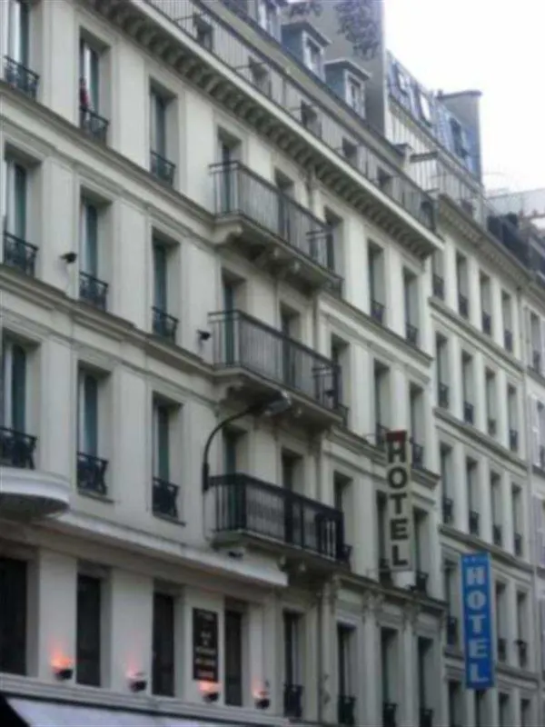 ***  Bristol Republique Hotel Paris France