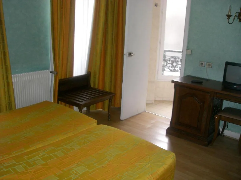 Bristol Republique Hotel Paris